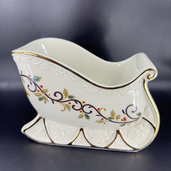 MIkasa Holiday Bloom Christmas Sleigh Centerpiece Fine China Retired New Sticker - Picture 10 of 16